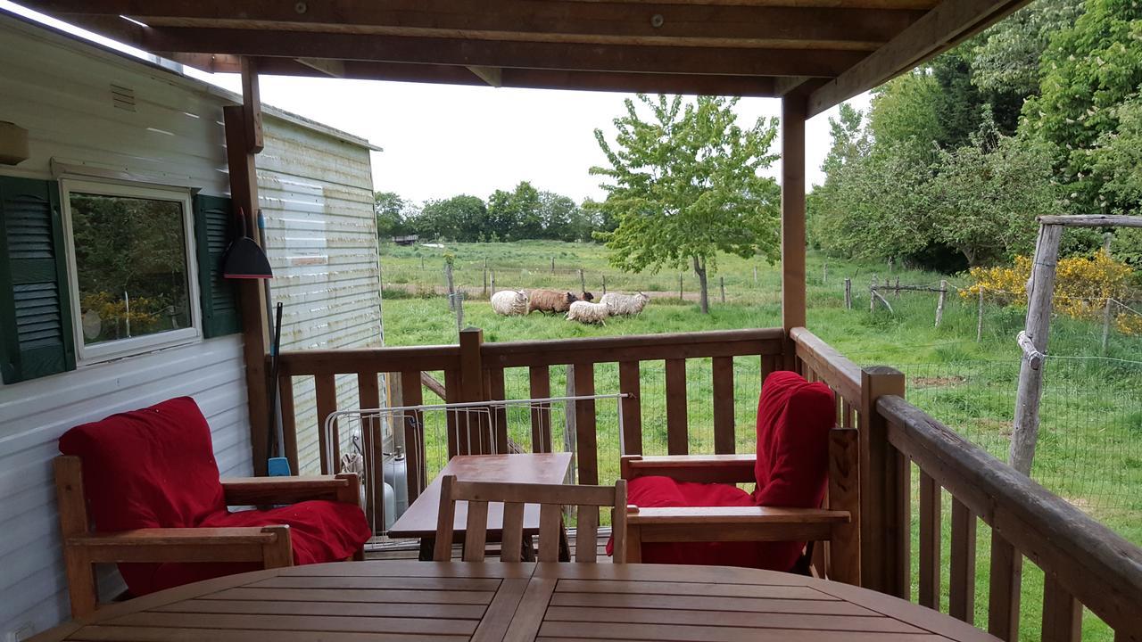 Camping La Viotterie La Boissiere (Mayenne) Exterior foto